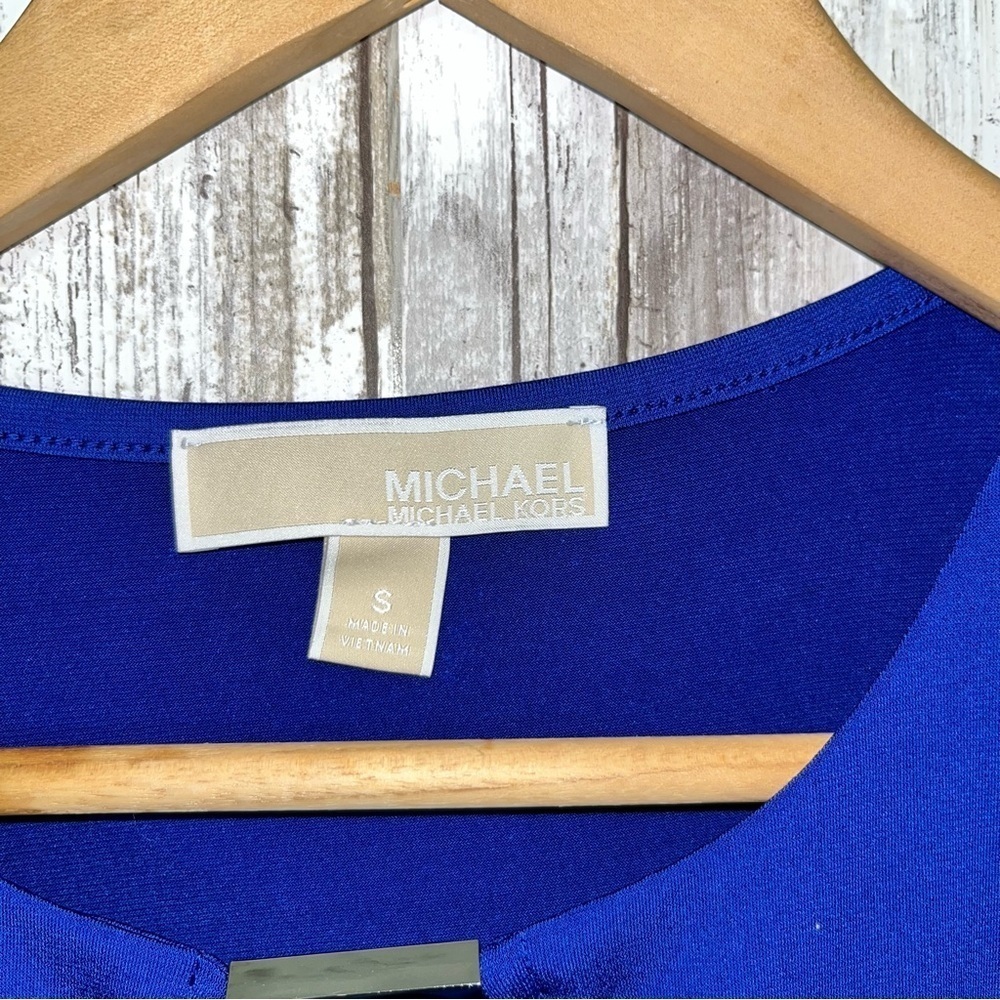 Michael Kors Blue Sleeveless Blouse With Silver Hardware - Picture 5 of 5
